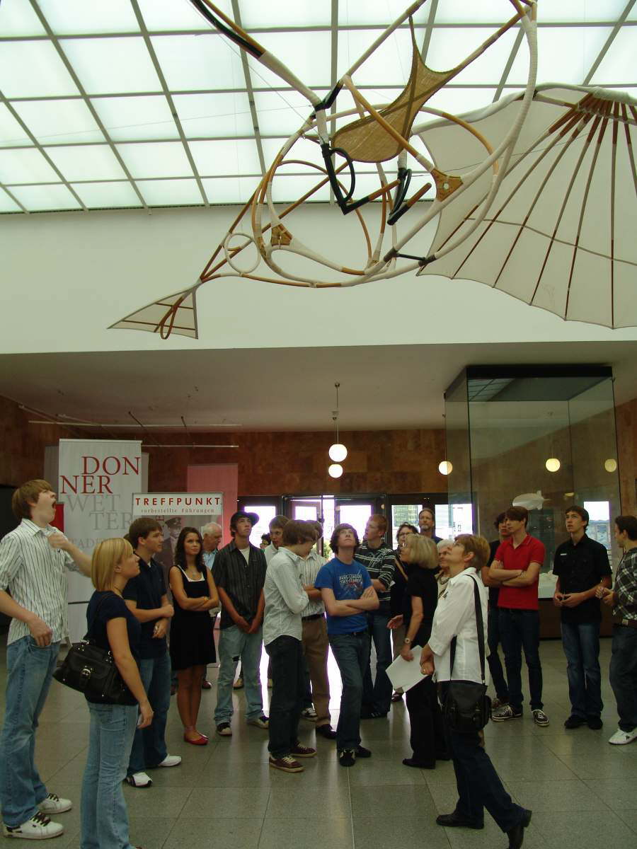 Im Museum Sch�ler 2008