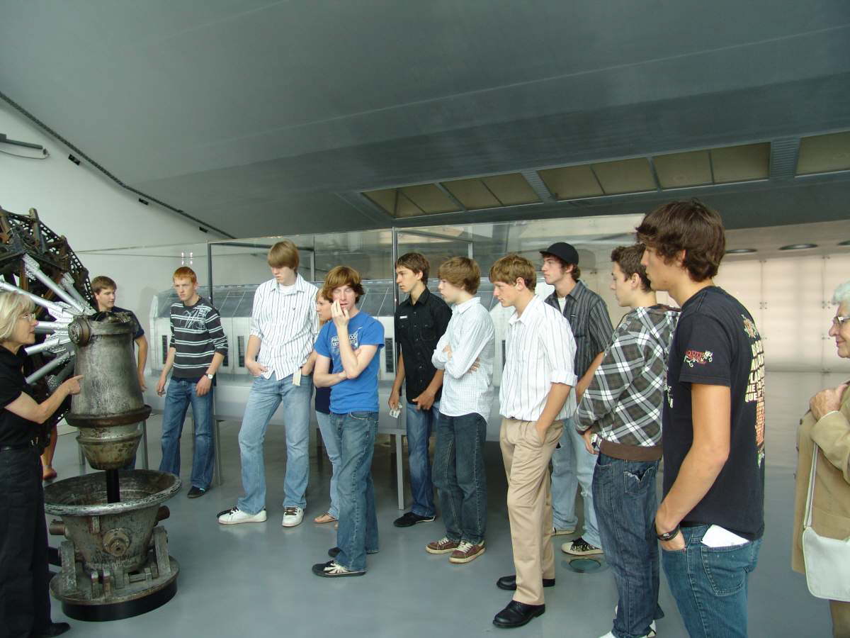 Im Museum Sch�ler 2008