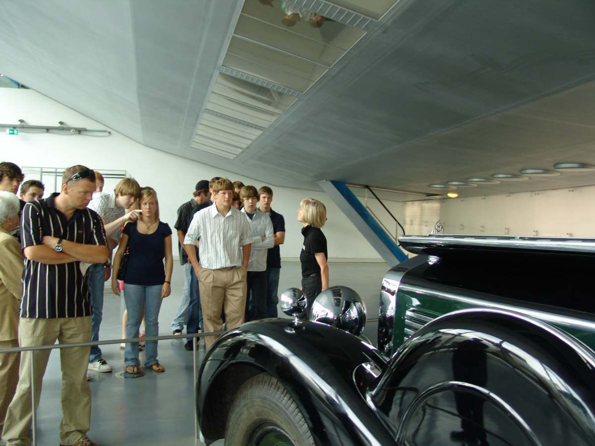 Im Museum Sch�ler 2008