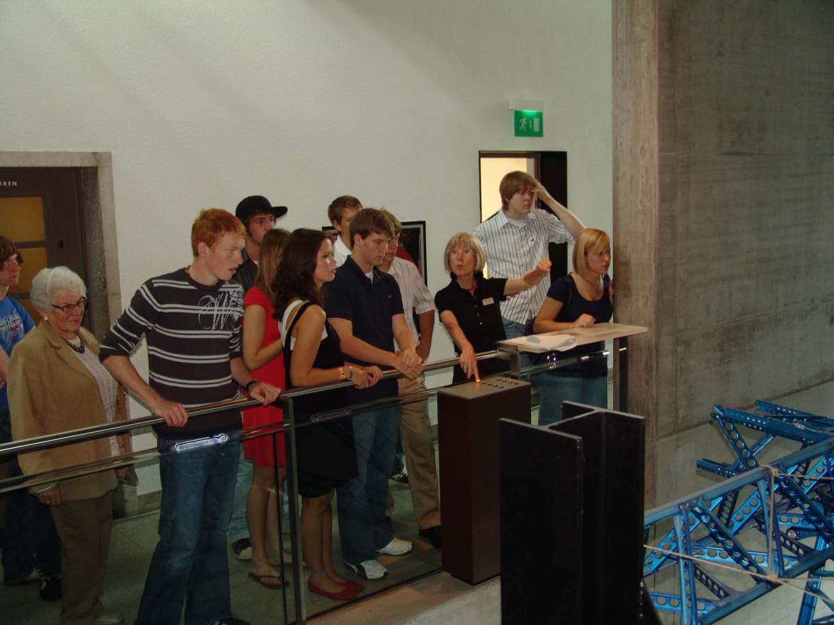 Im Museum Sch�ler 2008