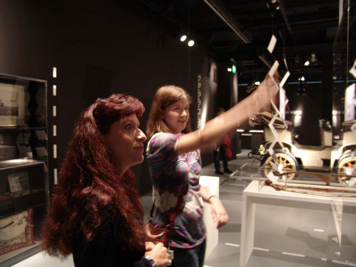 Im Museum Sch�ler 2008